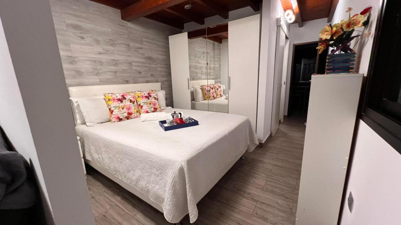 דירות קורלחו Estudio Agradable, Con Jacuzzi, Terraza Y Barbacoa, Totalmente Independiente מראה חיצוני תמונה