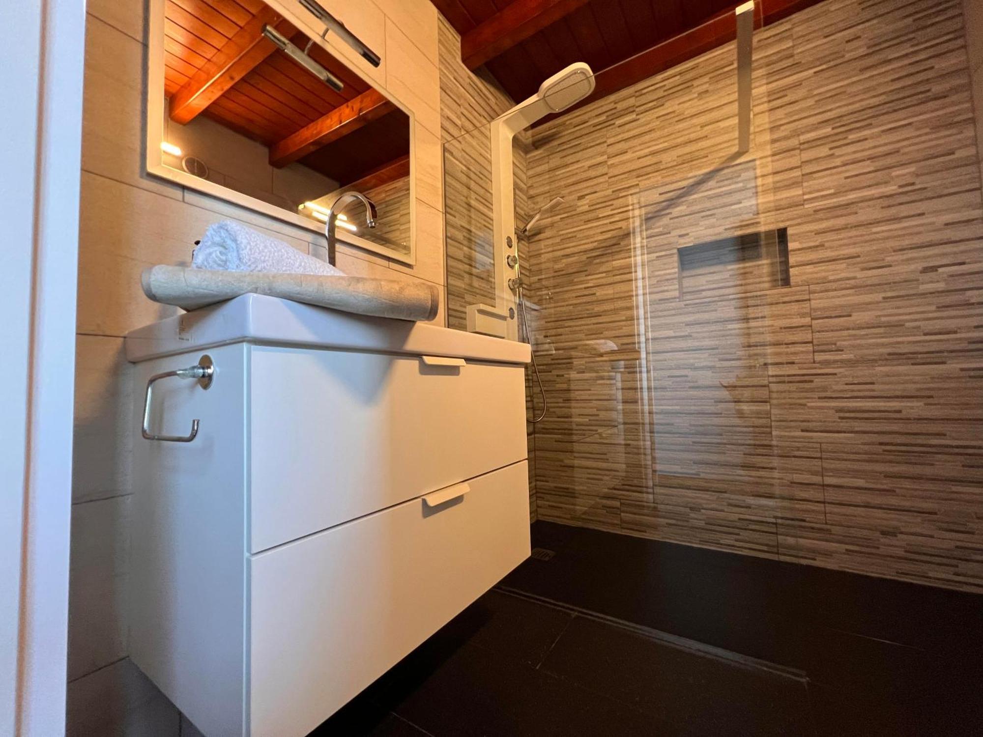 דירות קורלחו Estudio Agradable, Con Jacuzzi, Terraza Y Barbacoa, Totalmente Independiente מראה חיצוני תמונה