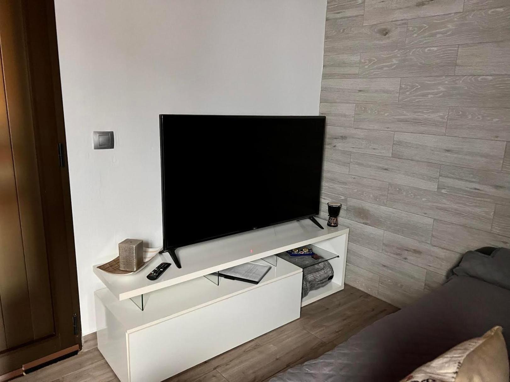 דירות קורלחו Estudio Agradable, Con Jacuzzi, Terraza Y Barbacoa, Totalmente Independiente מראה חיצוני תמונה